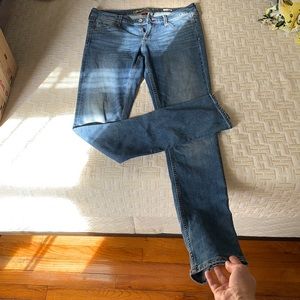 Arizona Jean Co. blue jeans